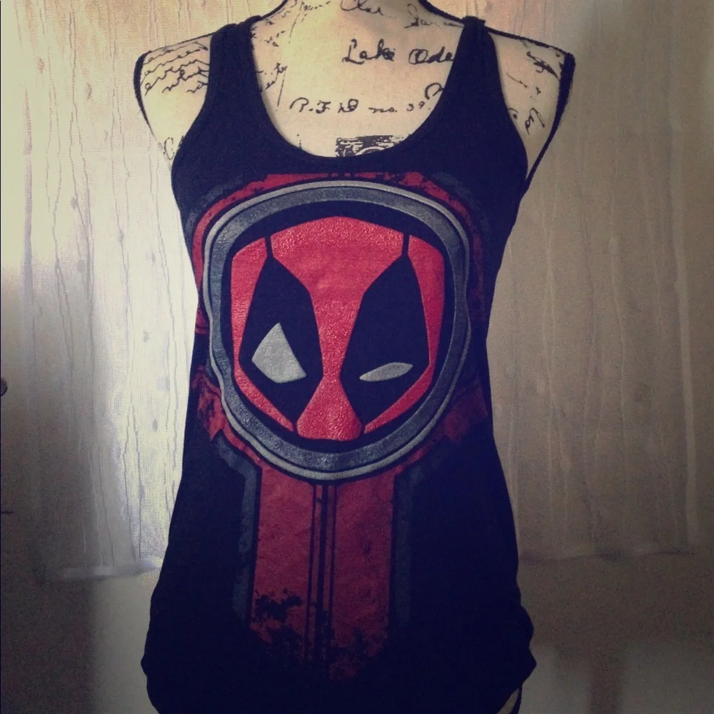 Dead pool red and black tank top